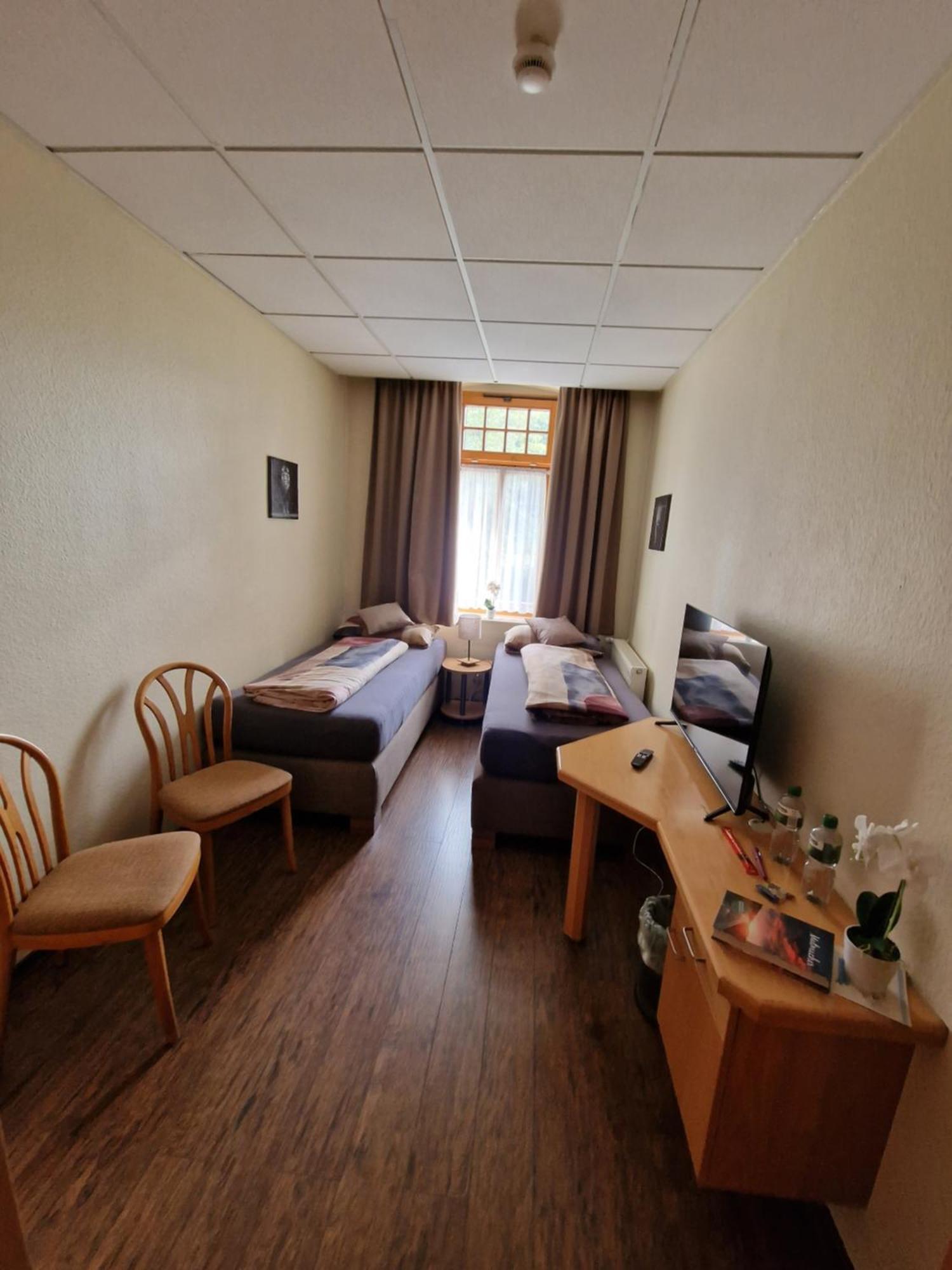 Gasthaus Pension Doerenkrug - Restaurant Augustdorf Εξωτερικό φωτογραφία